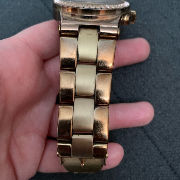 Host Pick!!! 🎉 Michael Kors women’s rose gold-tone watch jewels - Picture 8 of 12